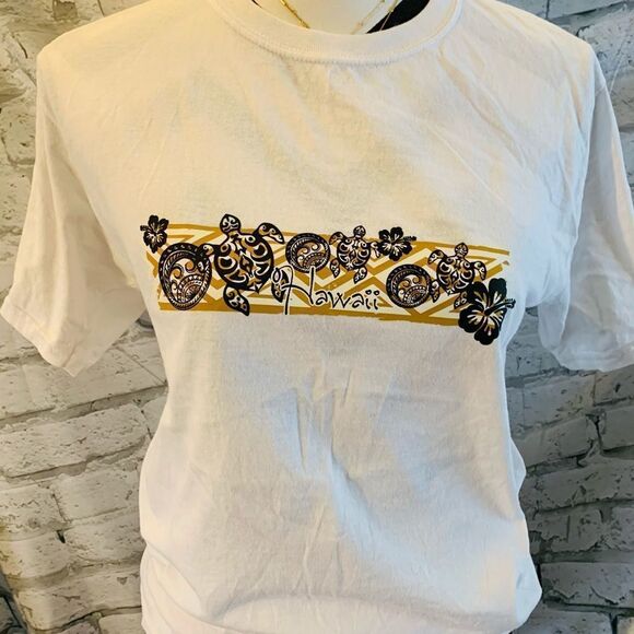 Pretty white Hawaii t shirt shirt sleeves small - Picture 3 of 3